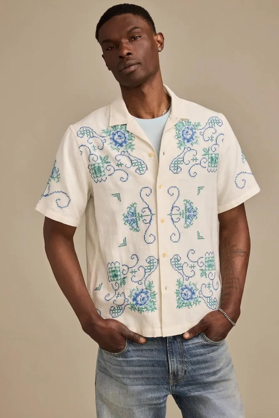 paisley embroidered camp collar short sleeve shirt