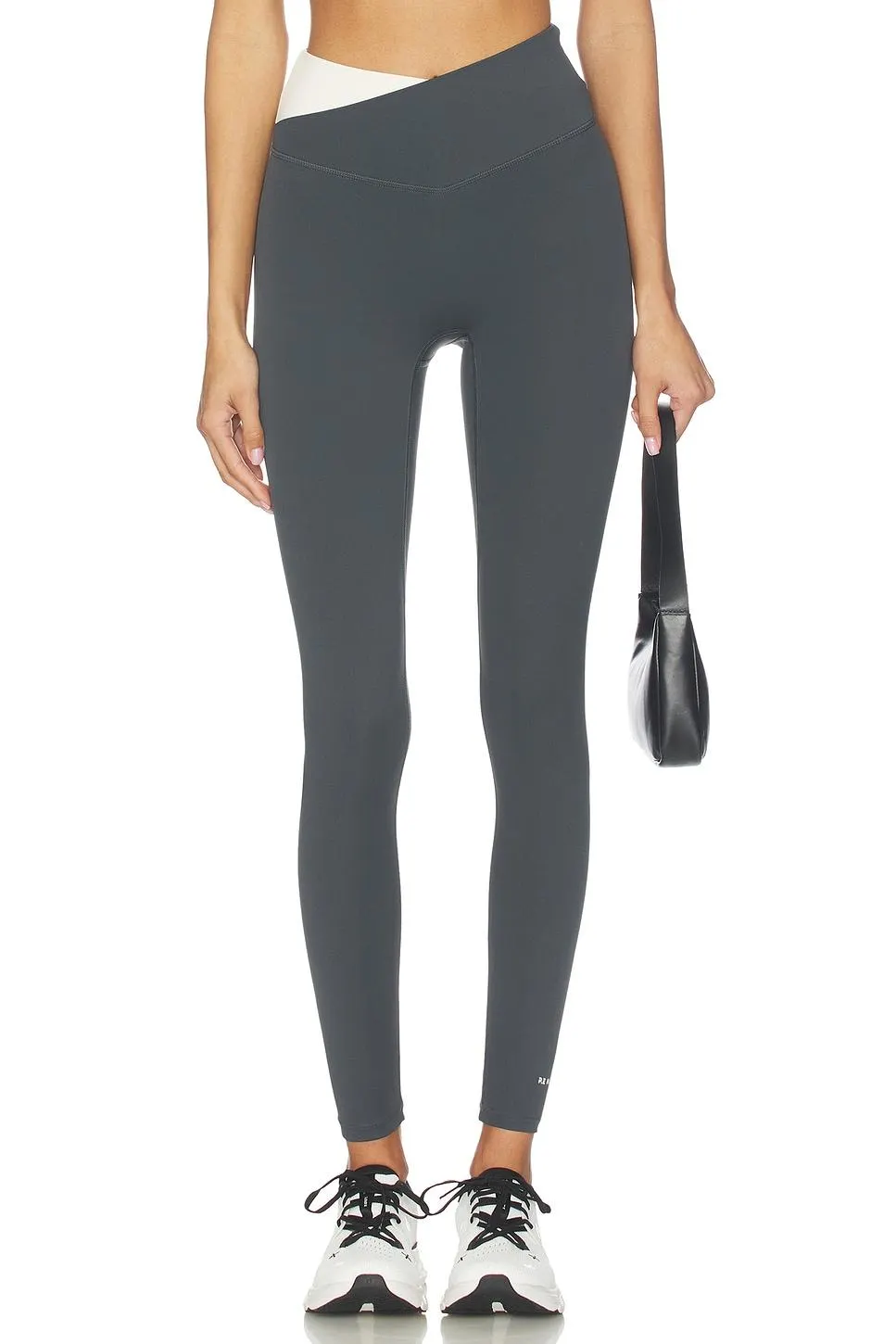 Wander Full Length Legging