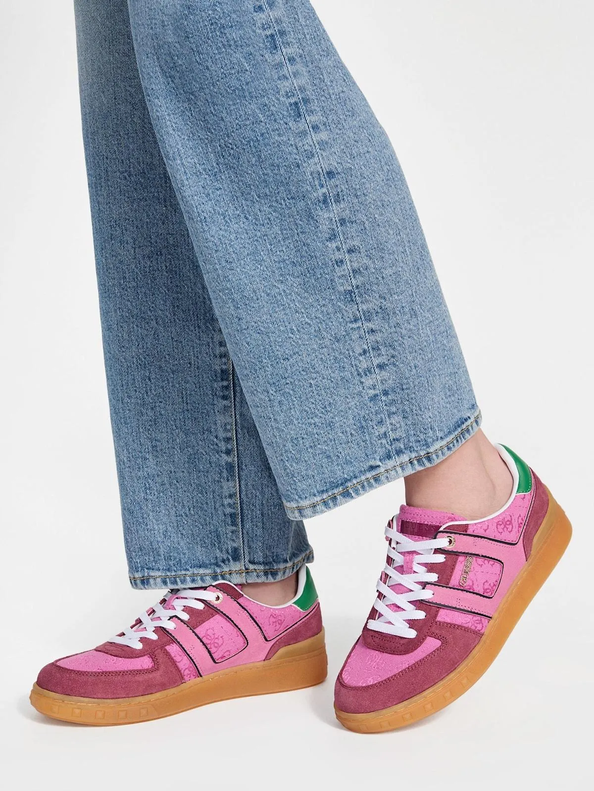 Inart Suede Low-Top Sneakers