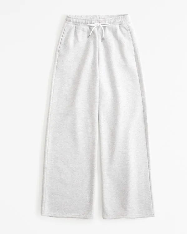 Essential Sunday Wide Leg Sweatpant