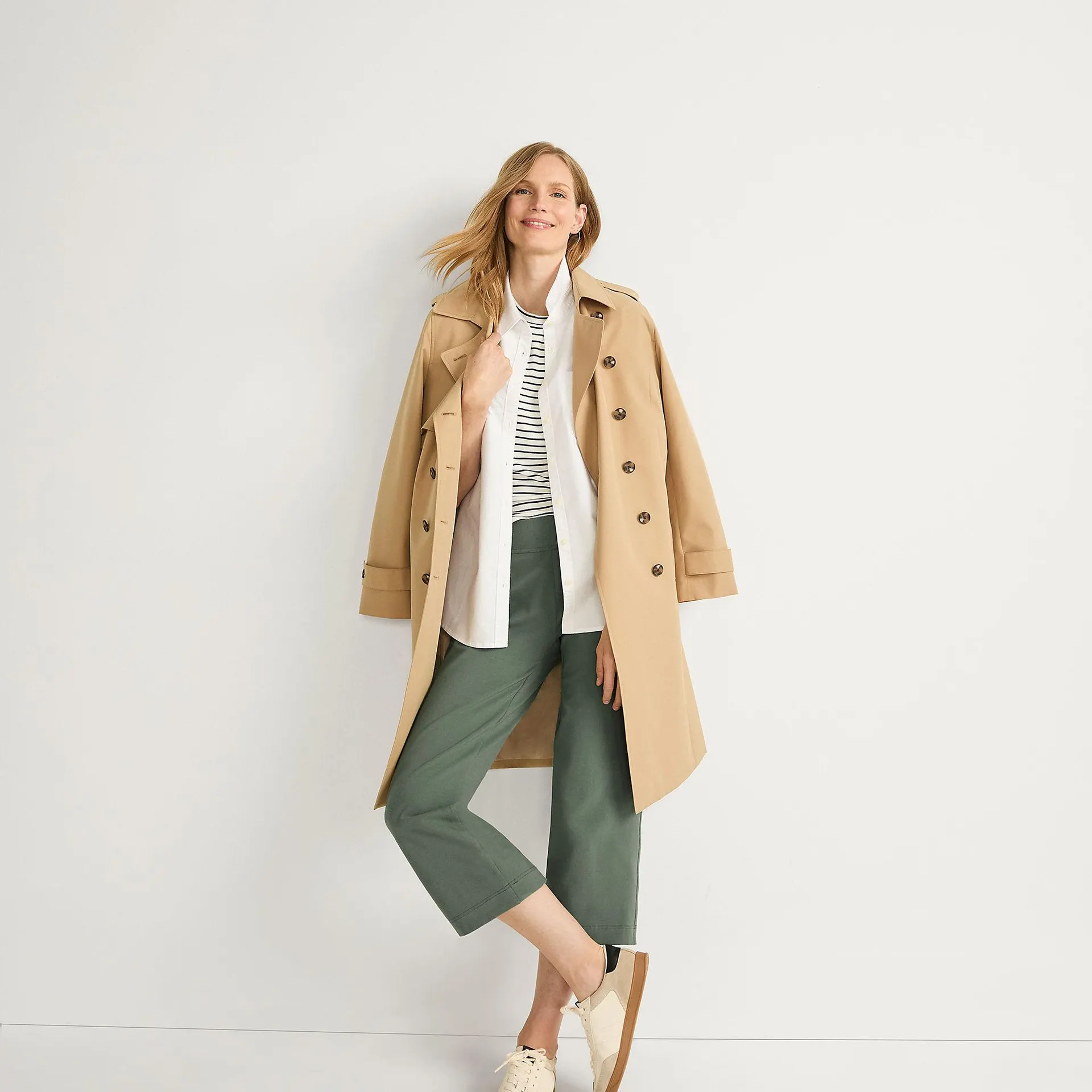 Women's Starfish Mid Rise Pull On Crop Pants