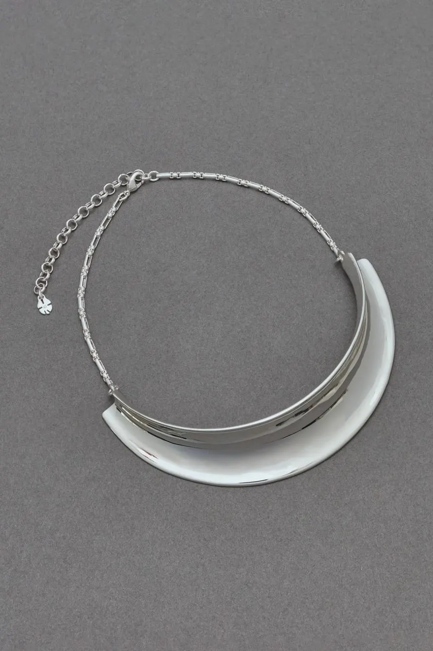 high shine chunky collar