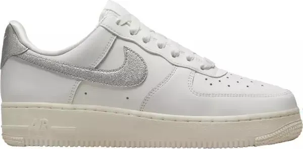 Nike Women's Air Force 1 '07 Shoes