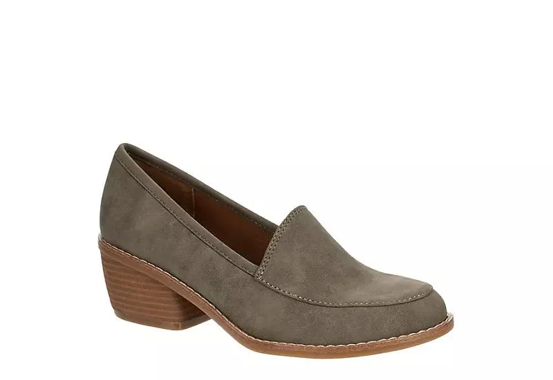 Womens Cadwyn Loafer