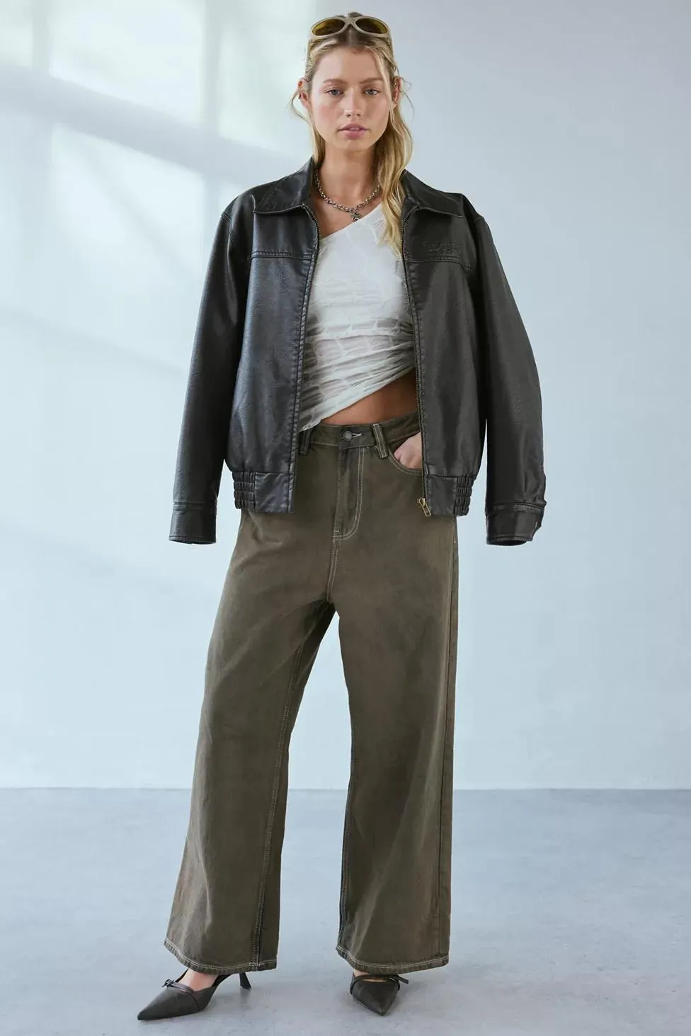 UO Remy Asymmetric One Shoulder Ruched Crop Top