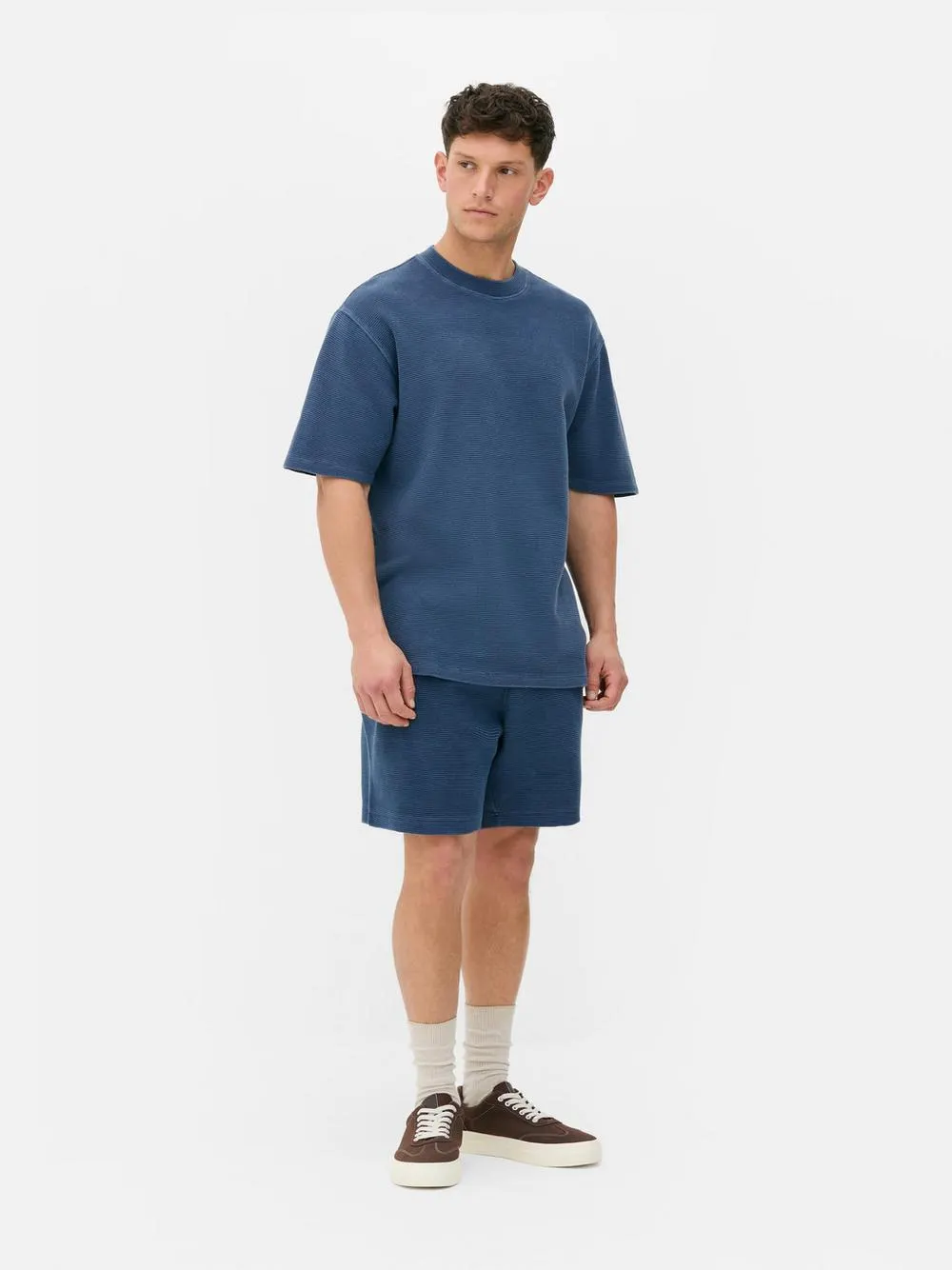 Camisa de manga corta y textura gofrada