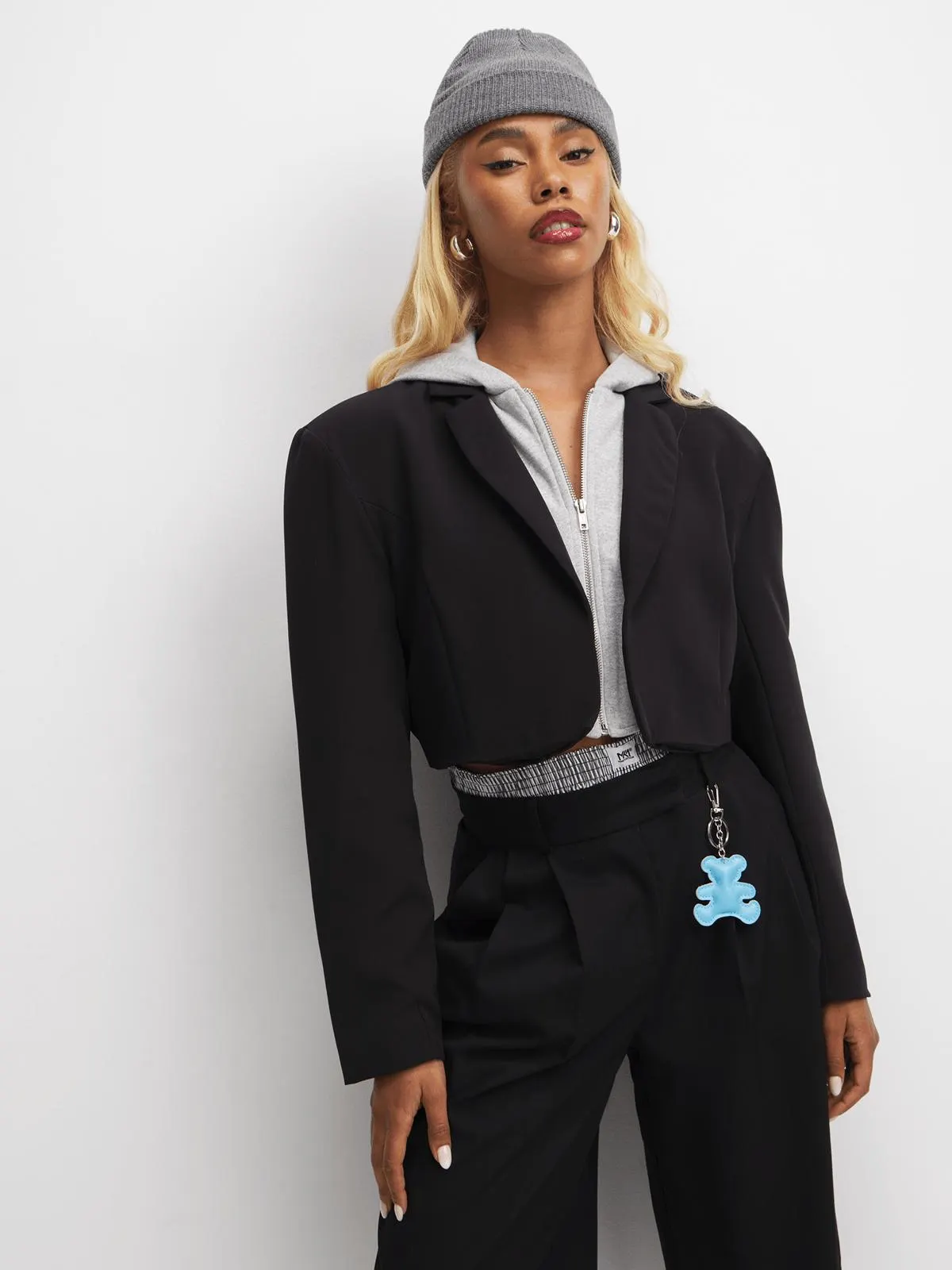 The FIX Women's Black Shaakira Cropped Hooded Blazer