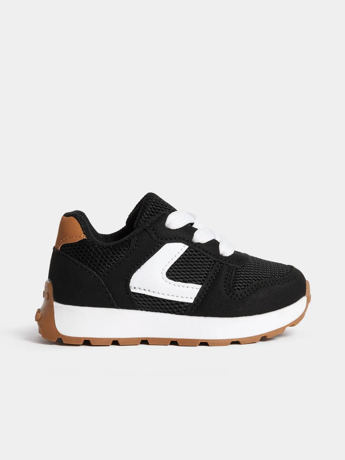 Jet Younger Boys Black Retro Sneakers