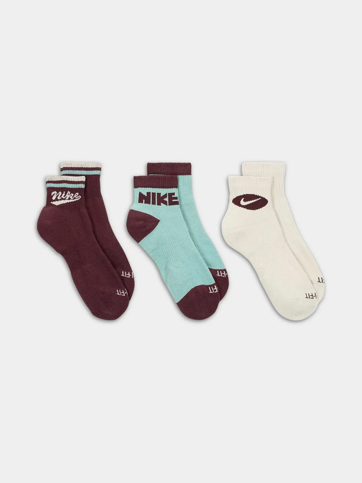 Nike Unisex 3-Pack Everyday Lifestyle Ankle Multicolour Socks