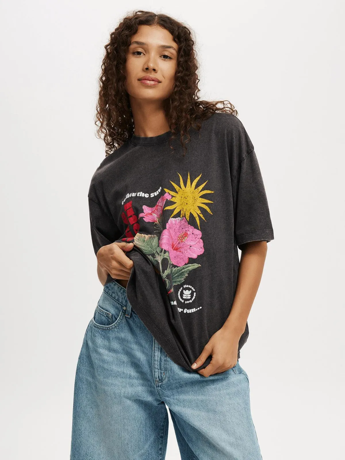 Women's Cotton On Black The Boxy Graphic T-shirt