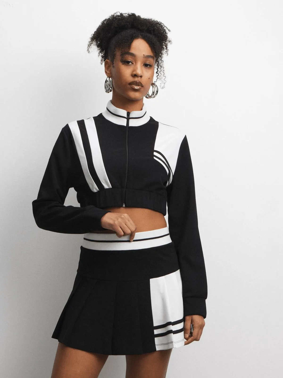 The FIX Women's Black Co-Ord Cropped Zip Through Jacket