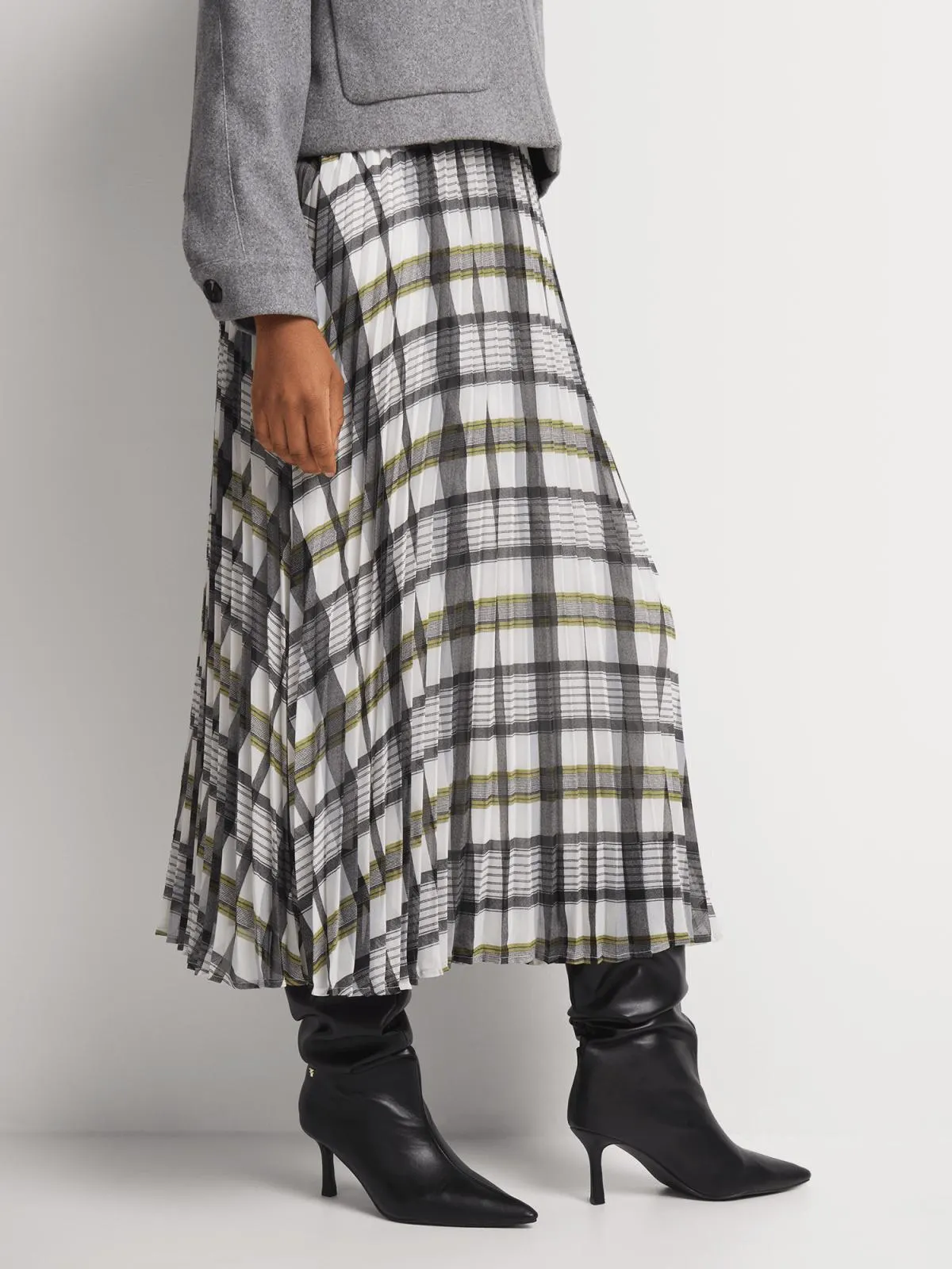 Pleated Chiffon A-Line Maxi Skirt