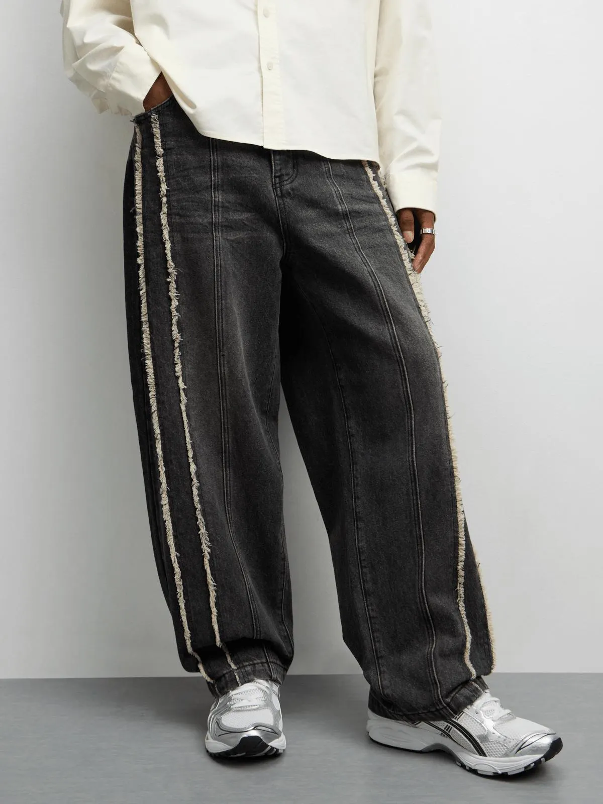 Redbat Men's Frayed Stripe Baggy Black Jeans