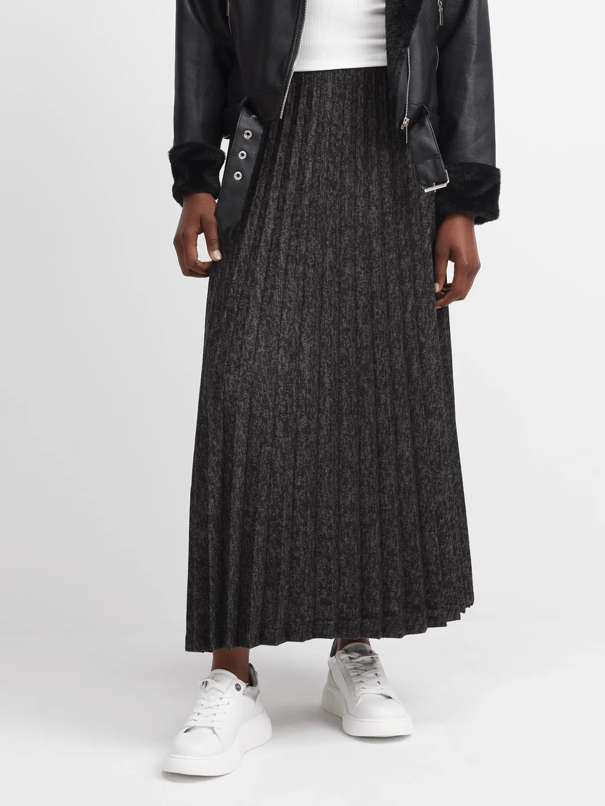 Jet Women's Charcoal Melange Pleated Skirt