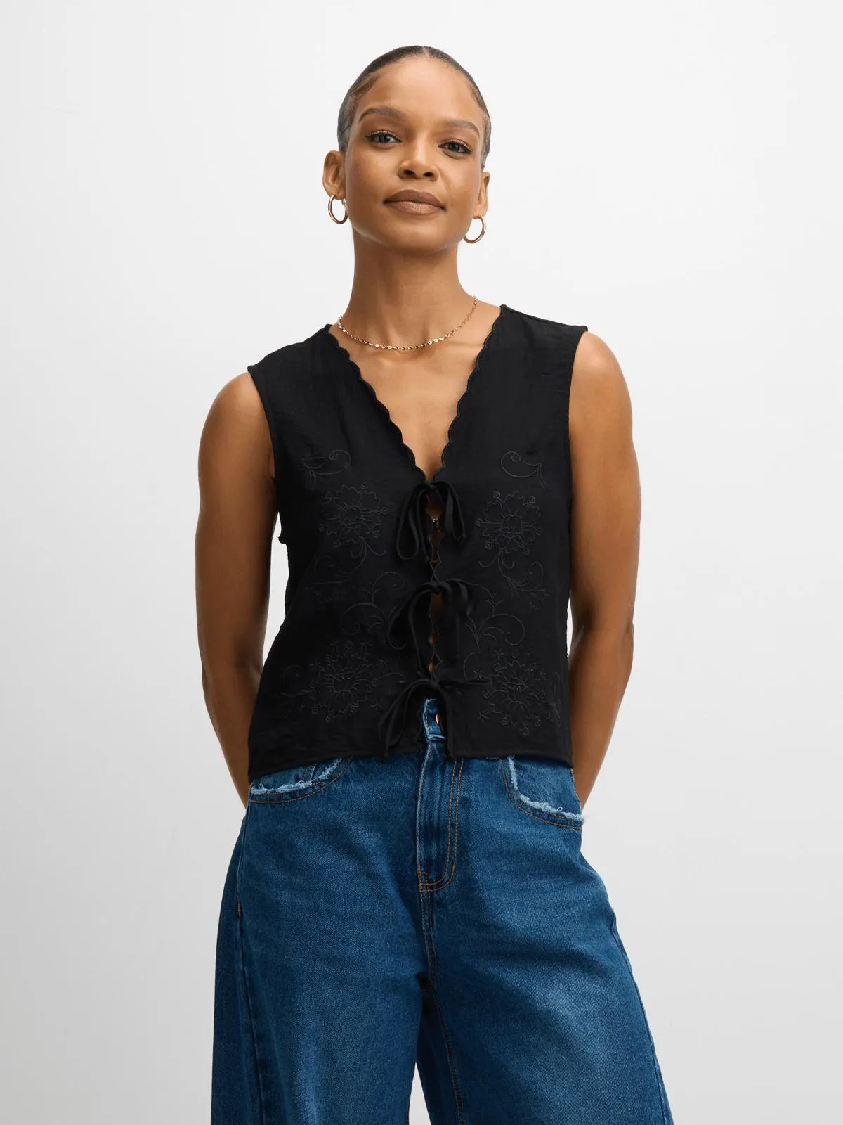 Jet Women's Black Scalloped Boho Vest