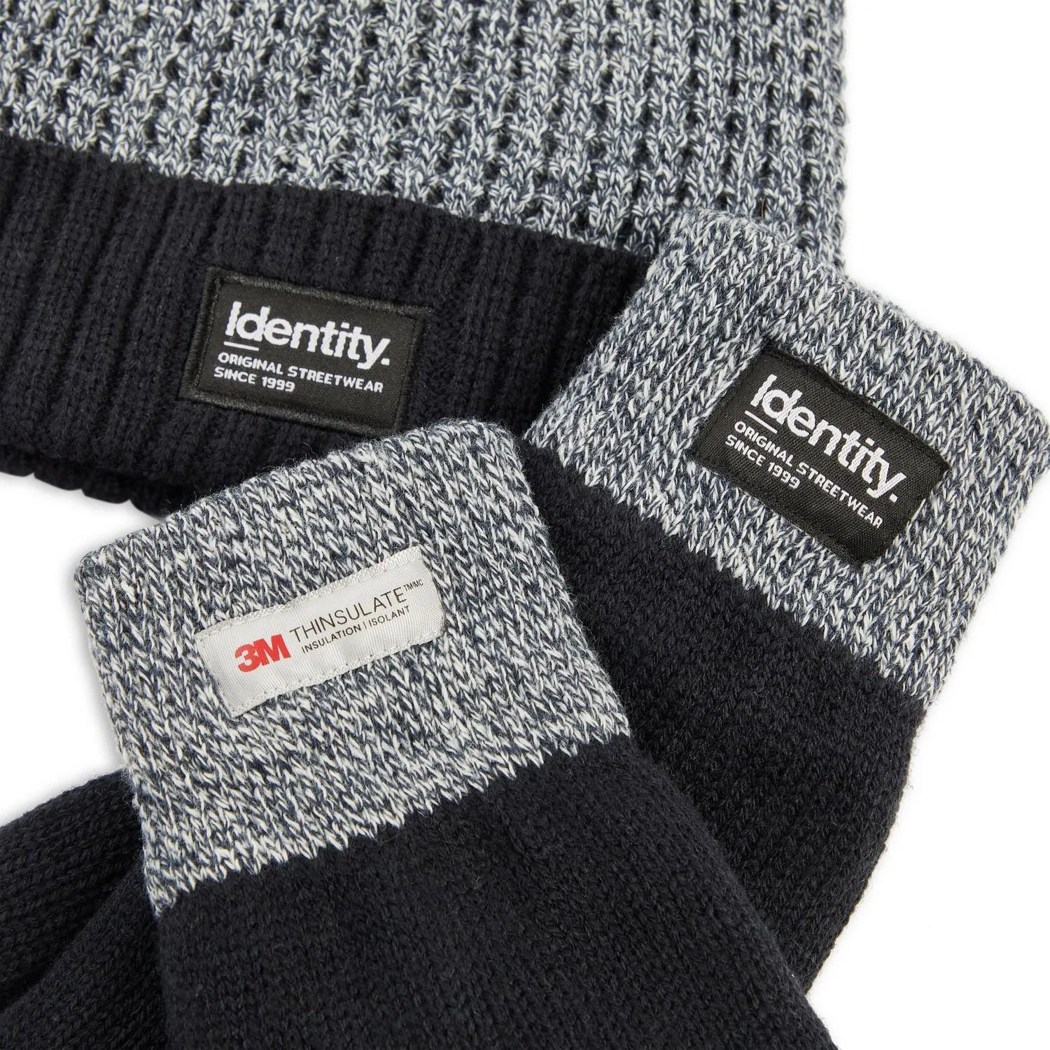 Colourblocked Beanie and Gloves Set