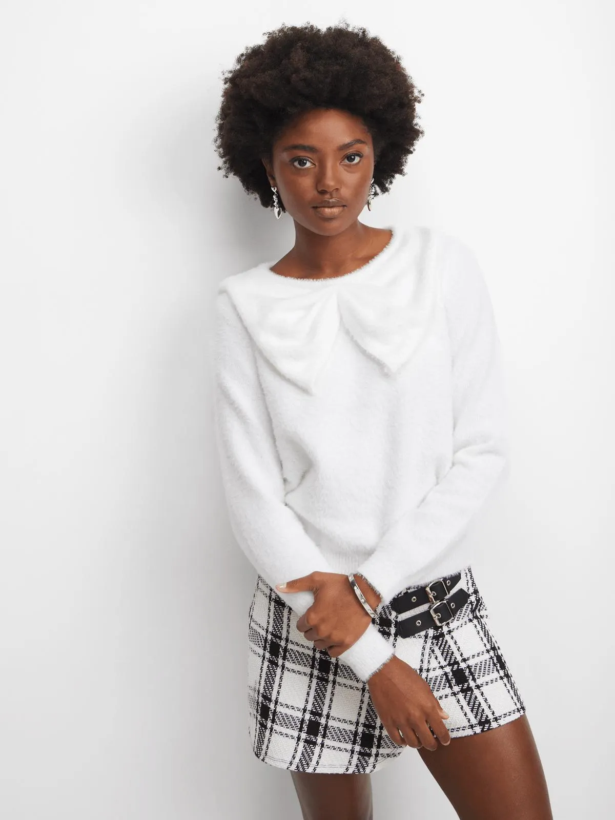 The FIX Women's White Fuzzy Bow Top