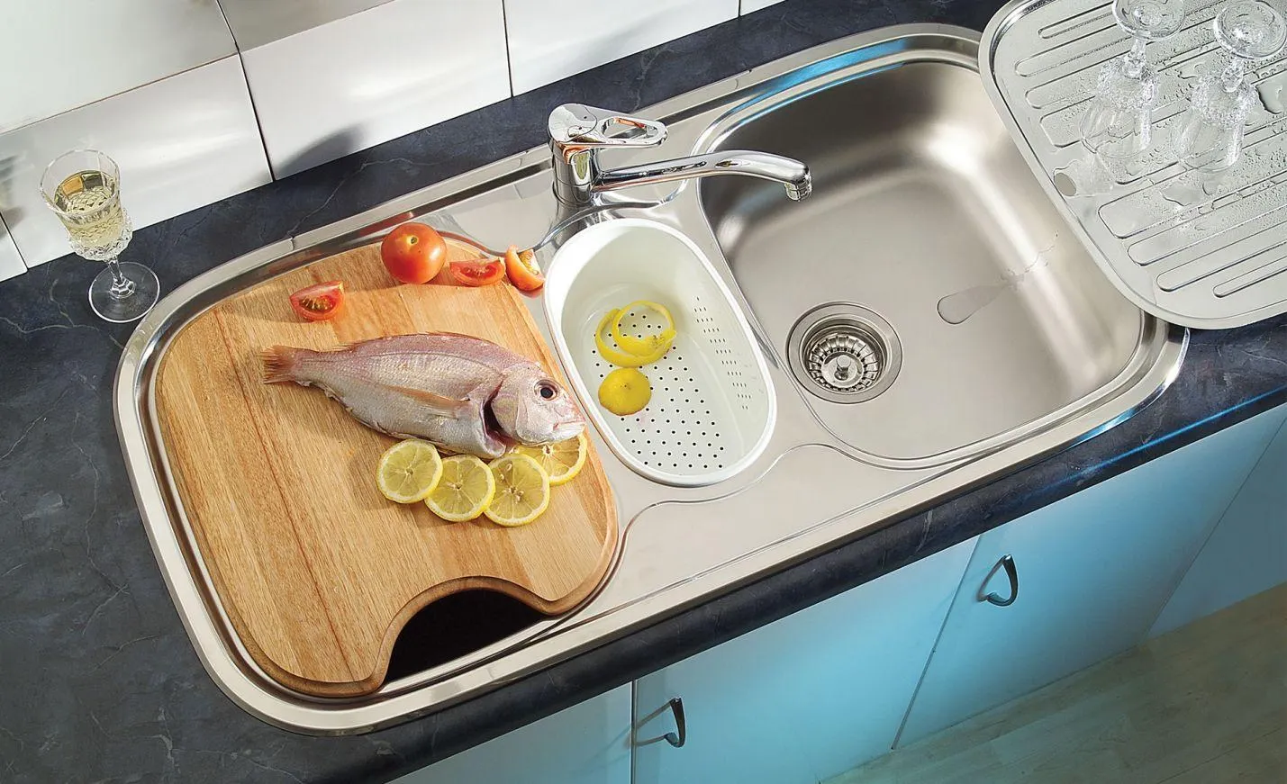 Franke Quinline Triple Sink & Strainer Wastes 970 x 500 x 139mm