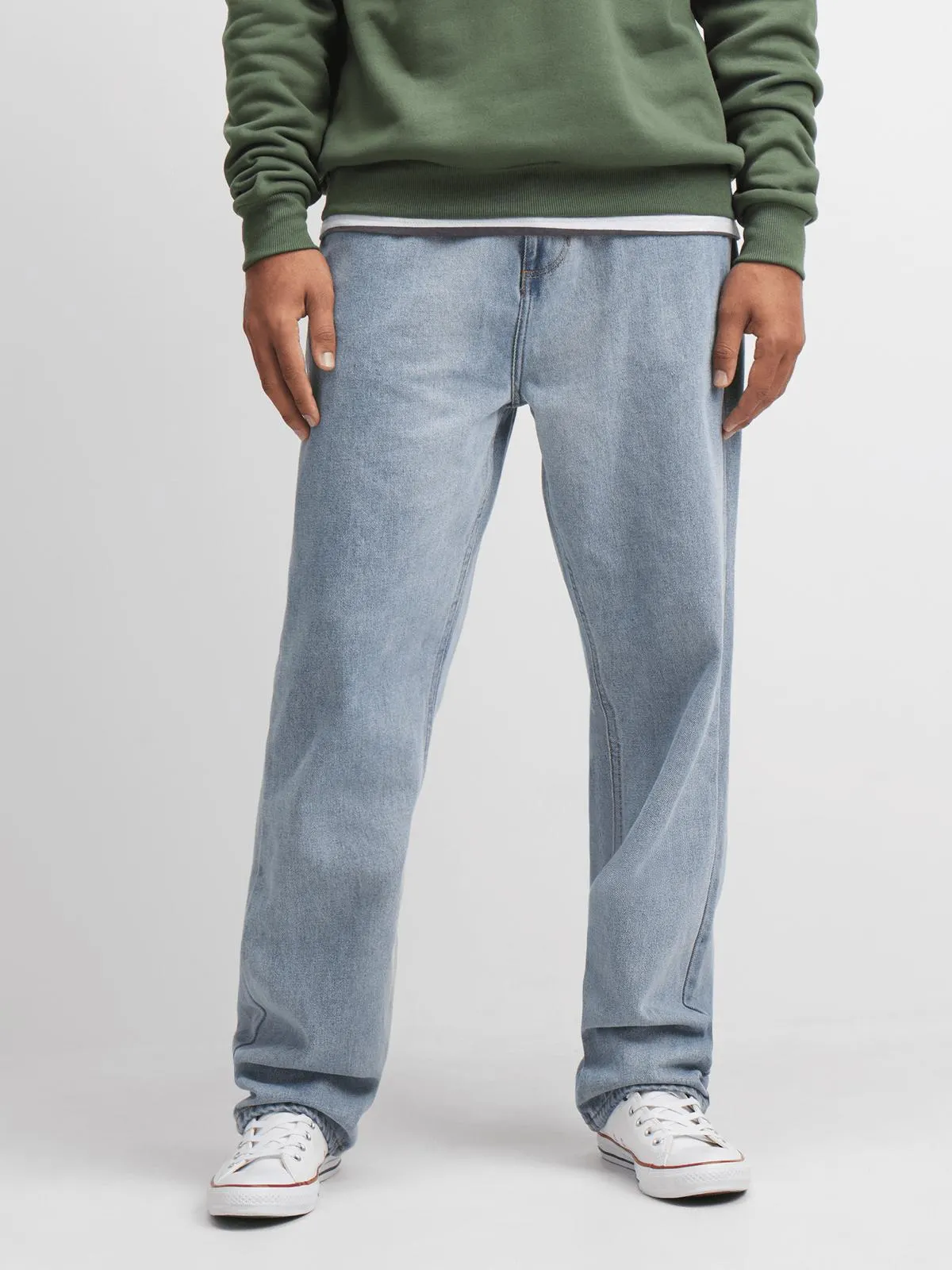 Exact Men's Light Wash Relaxed Jeans