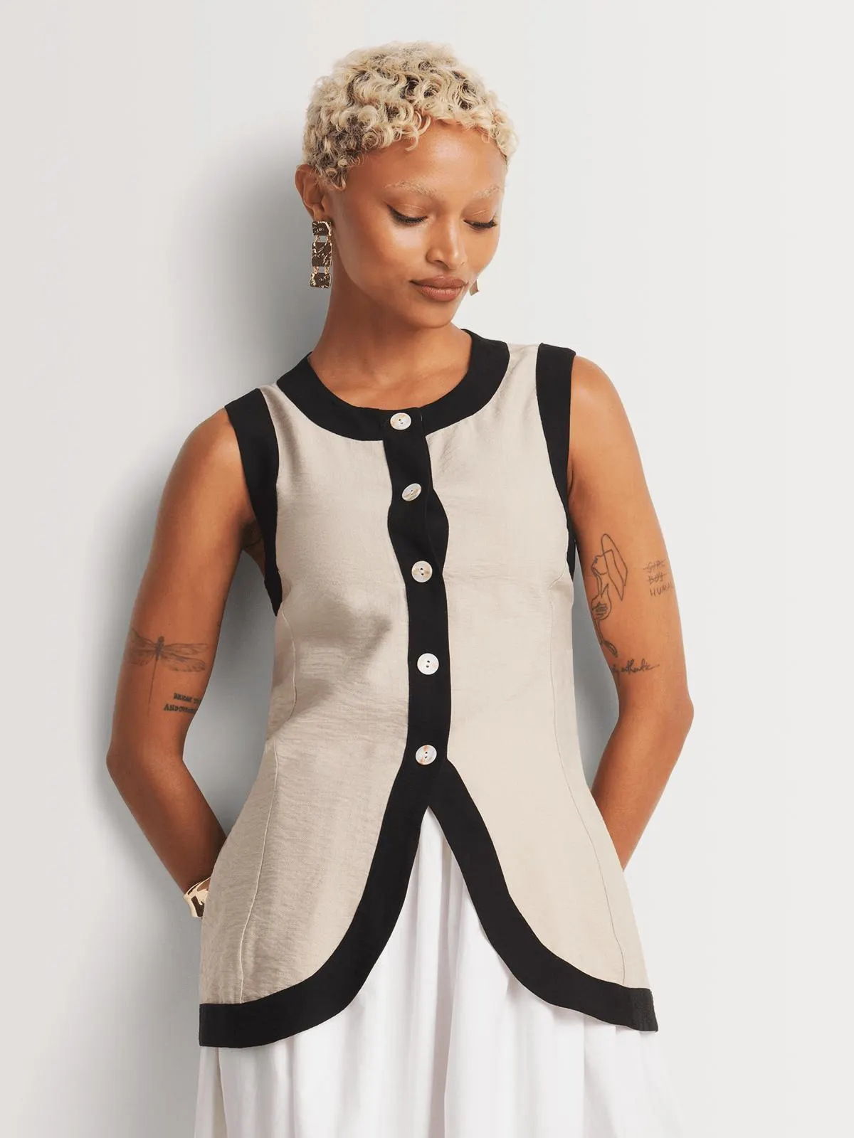 Vest Button Through Textured Contrast Natural/Blk
