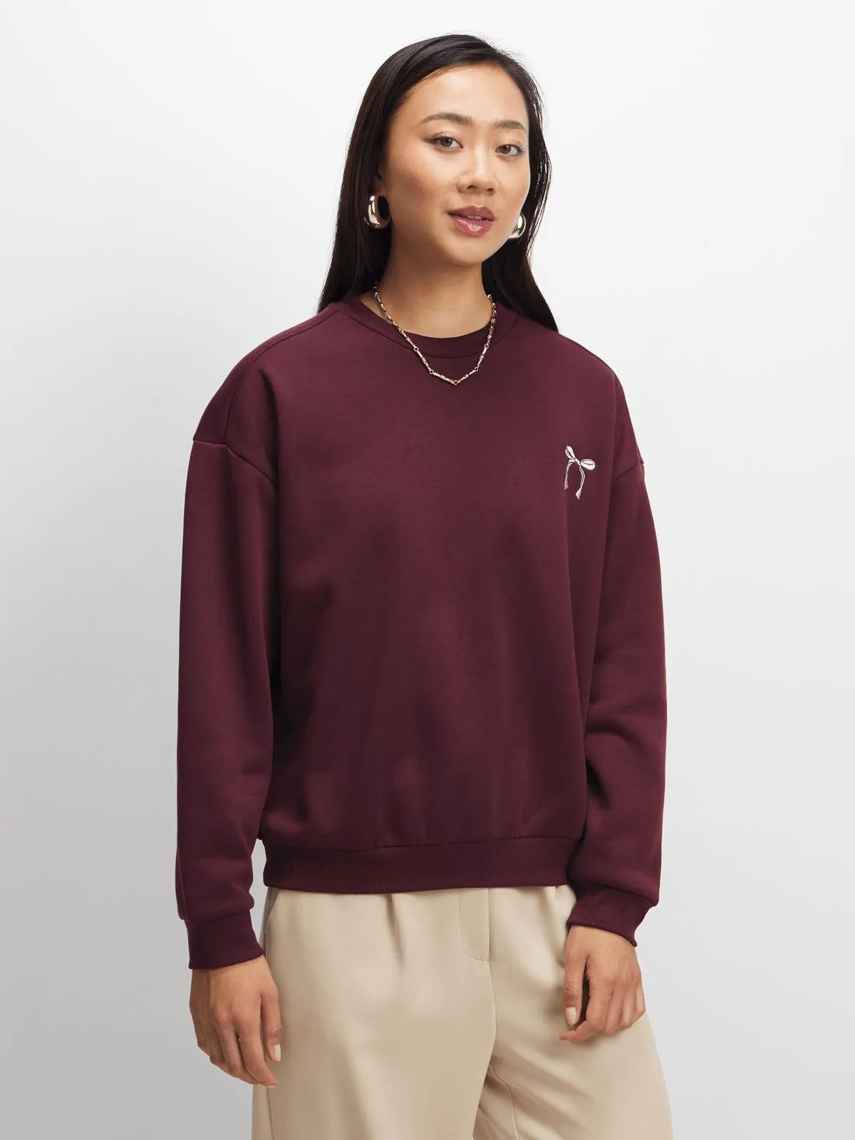 Exact Women's Burgundy Bow Embroidery Sweat Top