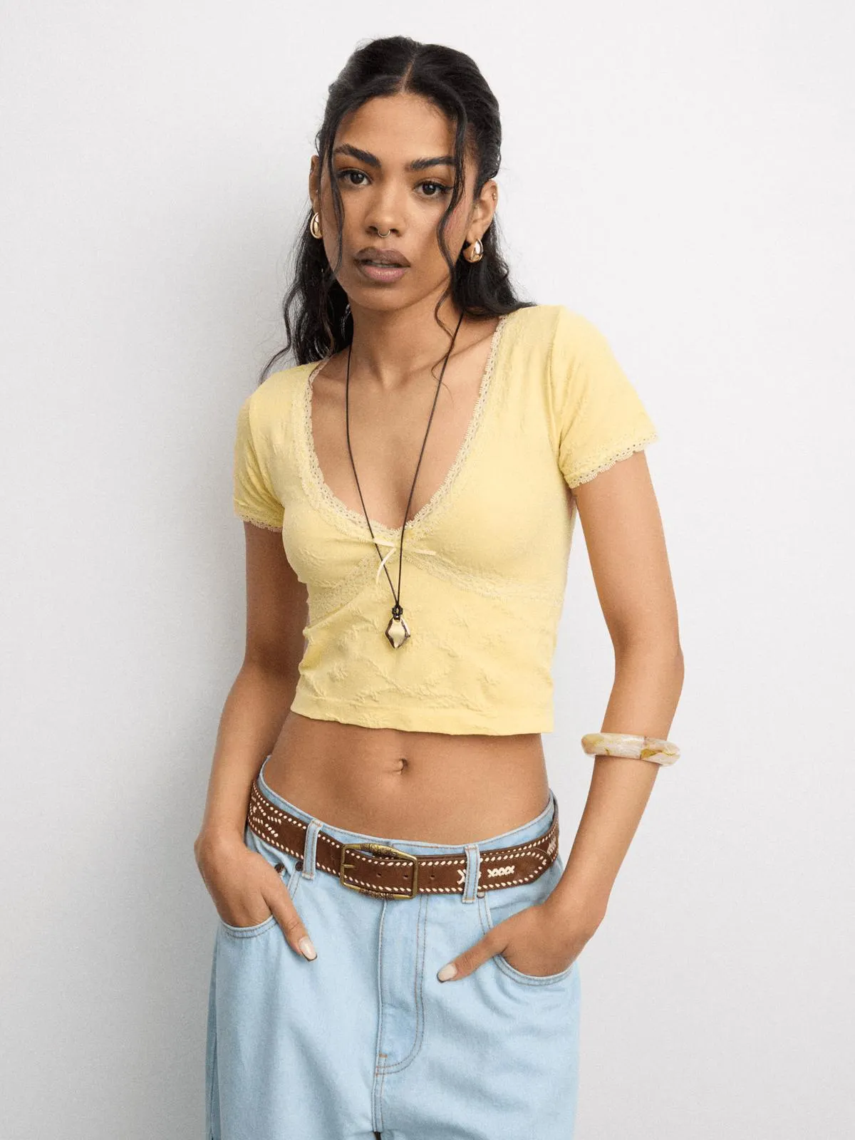 The FIX Women's Yellow Seamless Lace Top