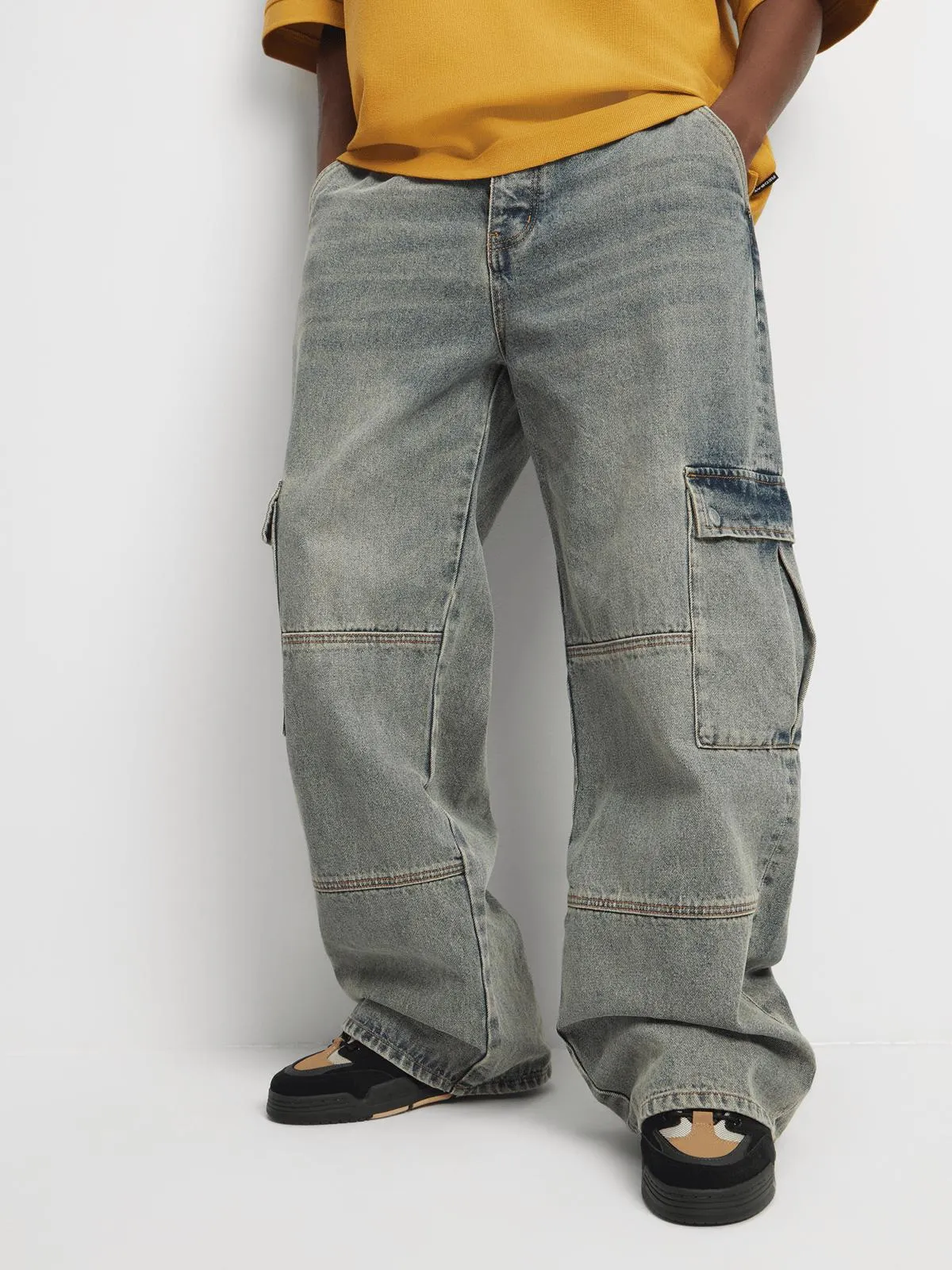 Redbat Men's Blue Tea Stain Baggy Cargo Jeans