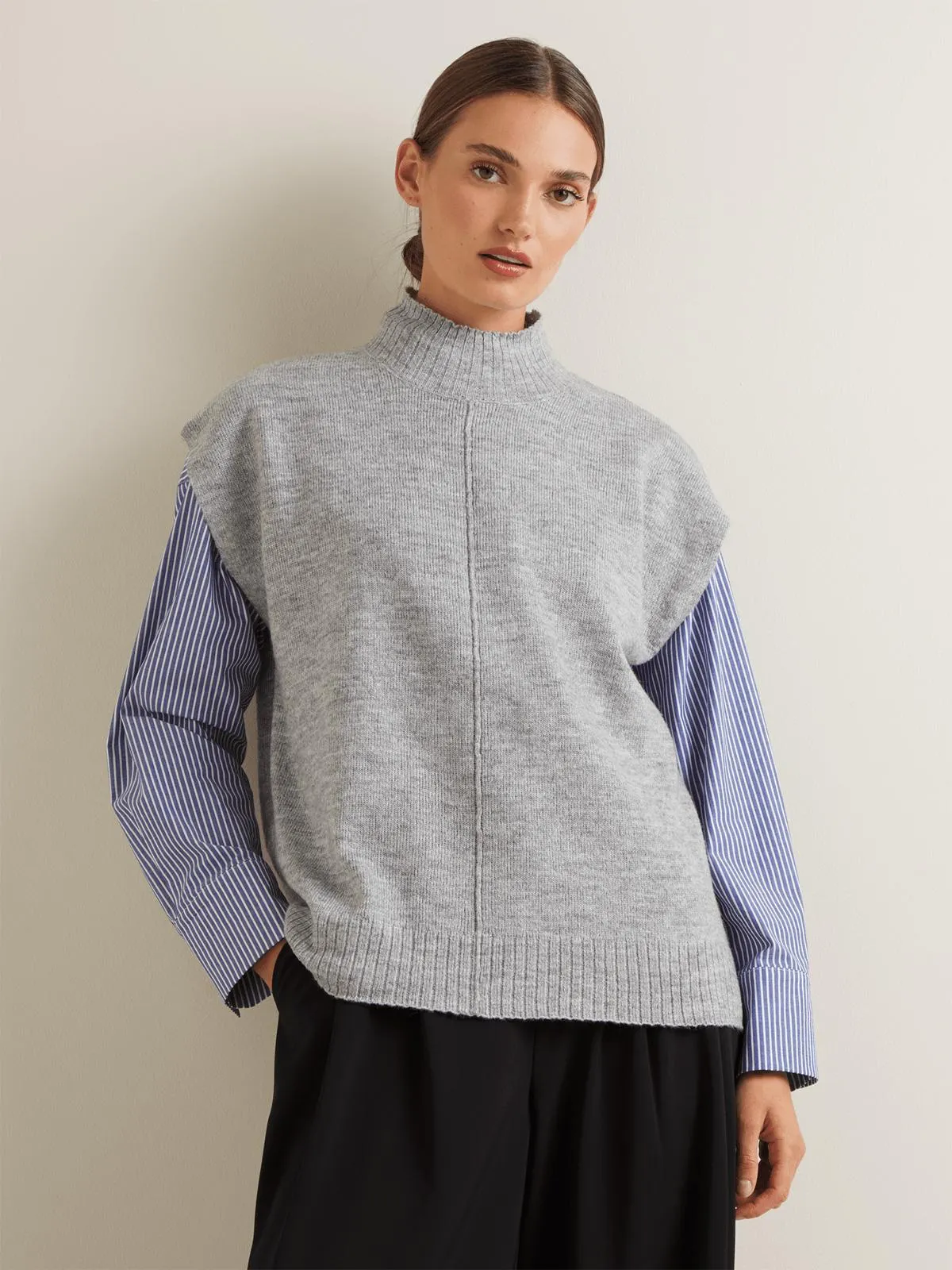 Women's Iconography Funnel Neck Knitwear Singlet