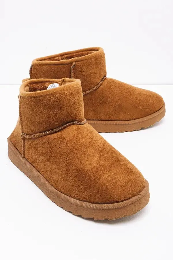 Low length comfy boot natural