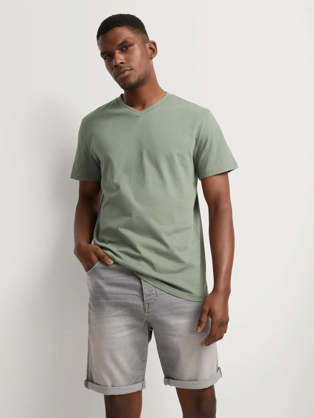 Relay Jeans Men's Core Slim Grey Wash Shorts