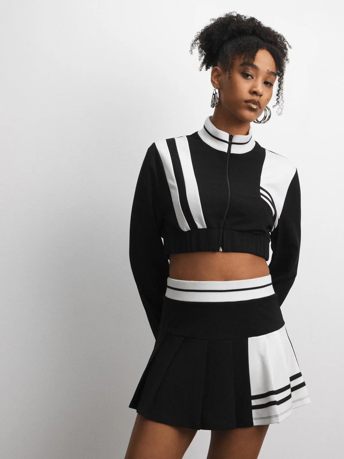 The FIX Women's Black & White Pleated Mini Skirt