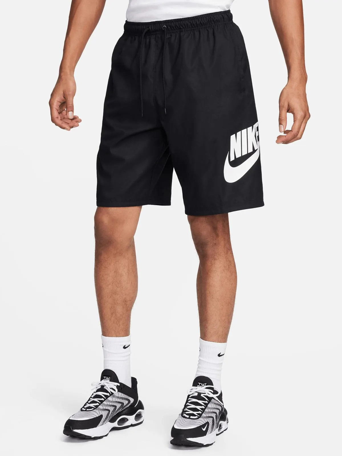 Nike Men's Club Woven Black Shorts