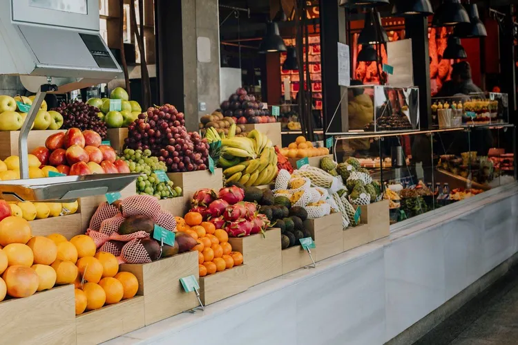 Top Supermarkets in Arab Emirates: Big Savings and Strategies