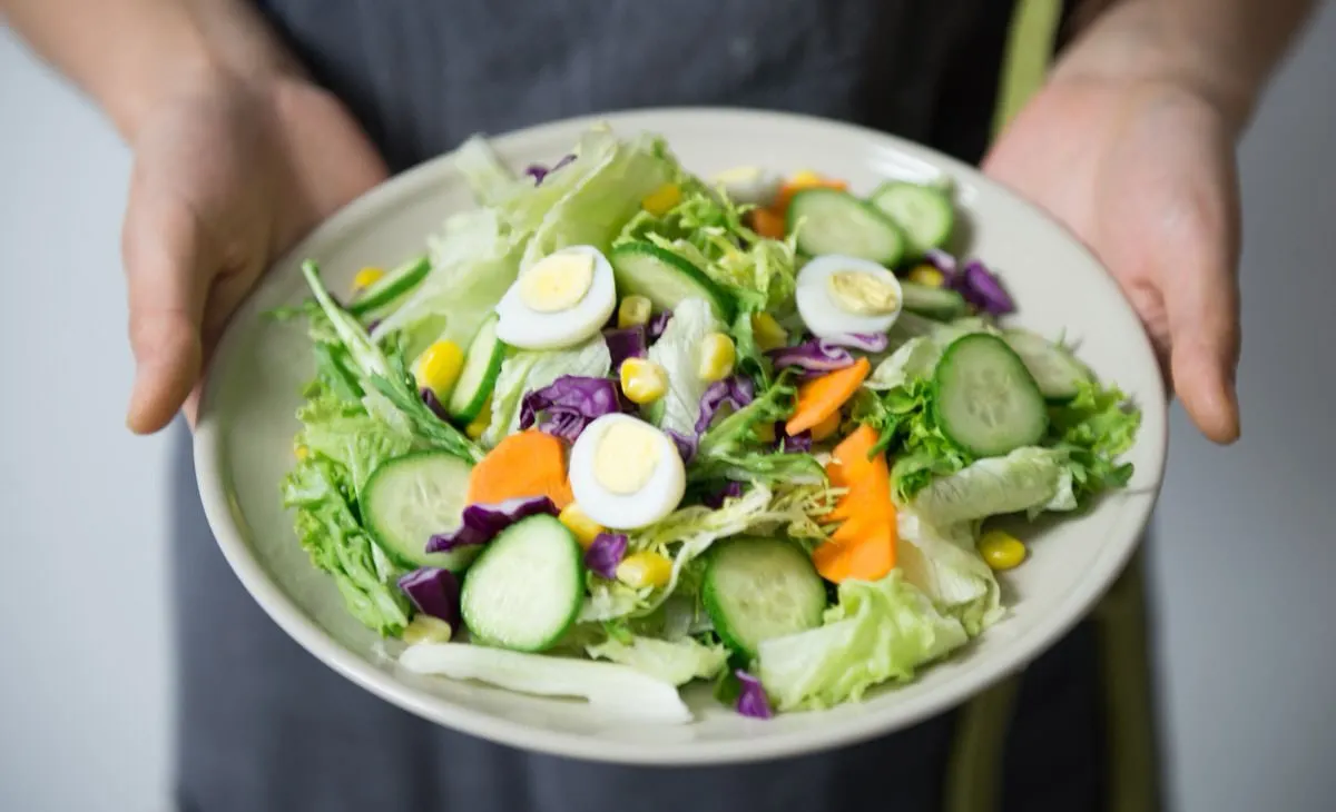 Wie man sich in Deutschland mit wenig Geld gesund ernährt