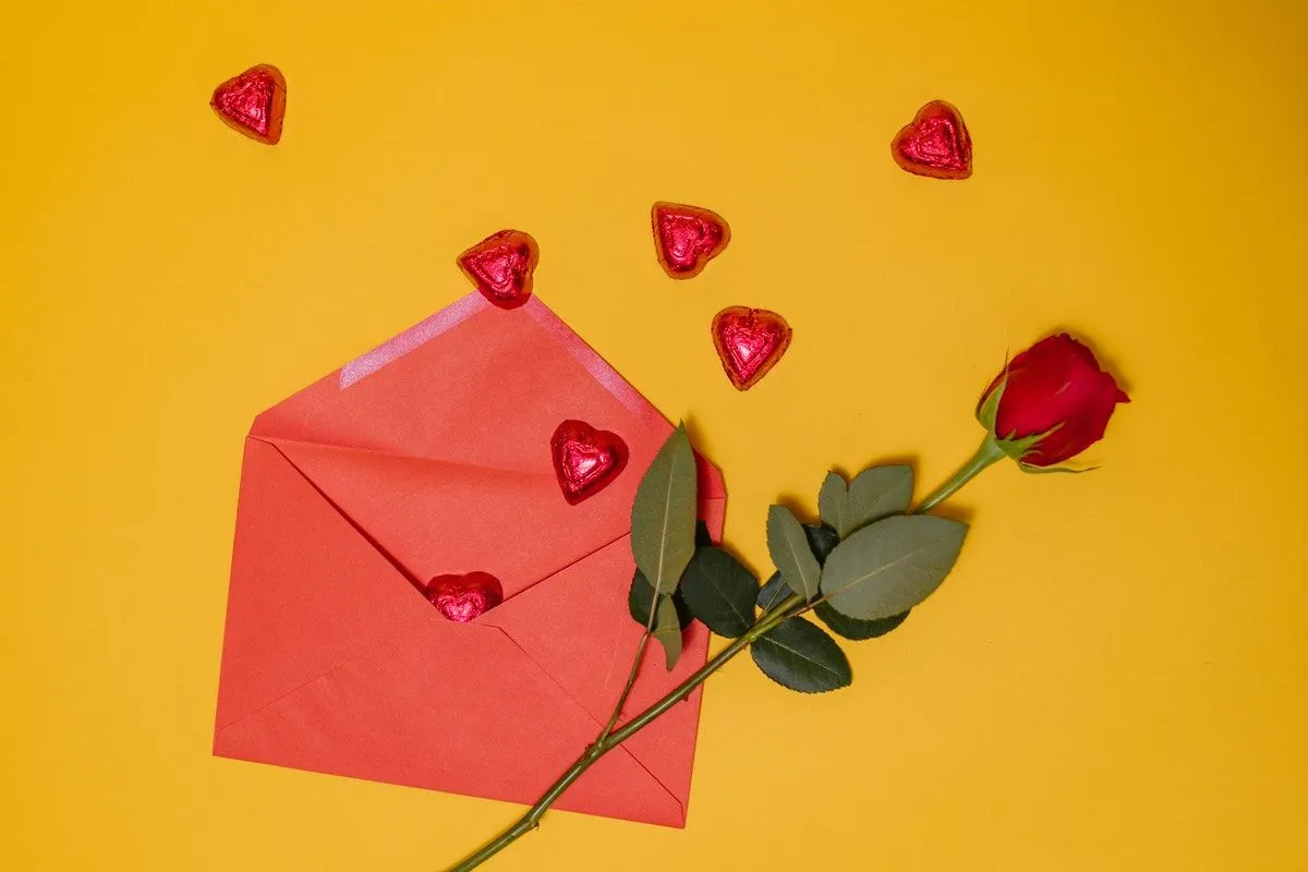 Perfect Valentine's Day gifts for £20 or less