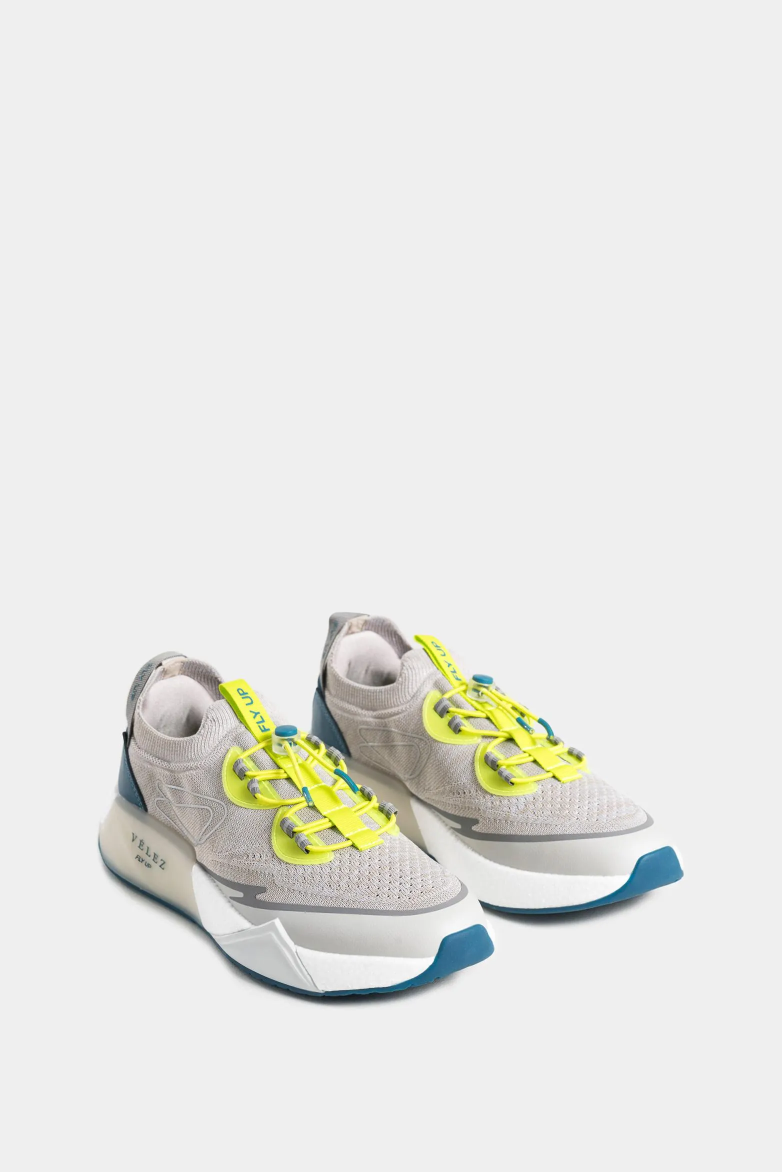 Tenis fly Up freedom 02 en textil y cuero para hombre silueta urban