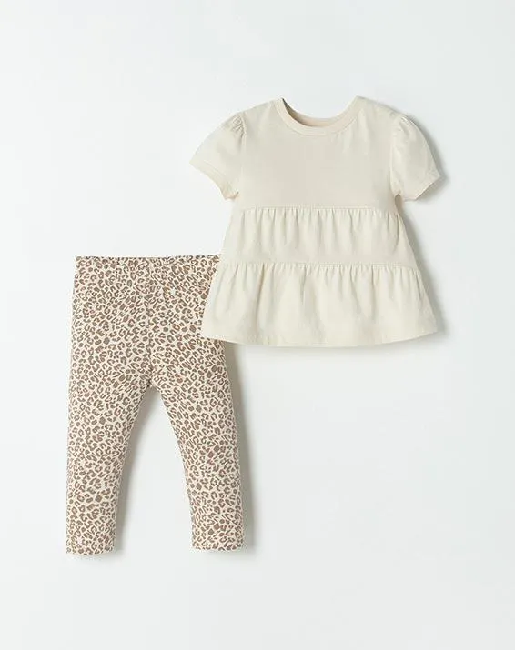 Conjunto Camiseta + Pantalón Beca Beige Estampado