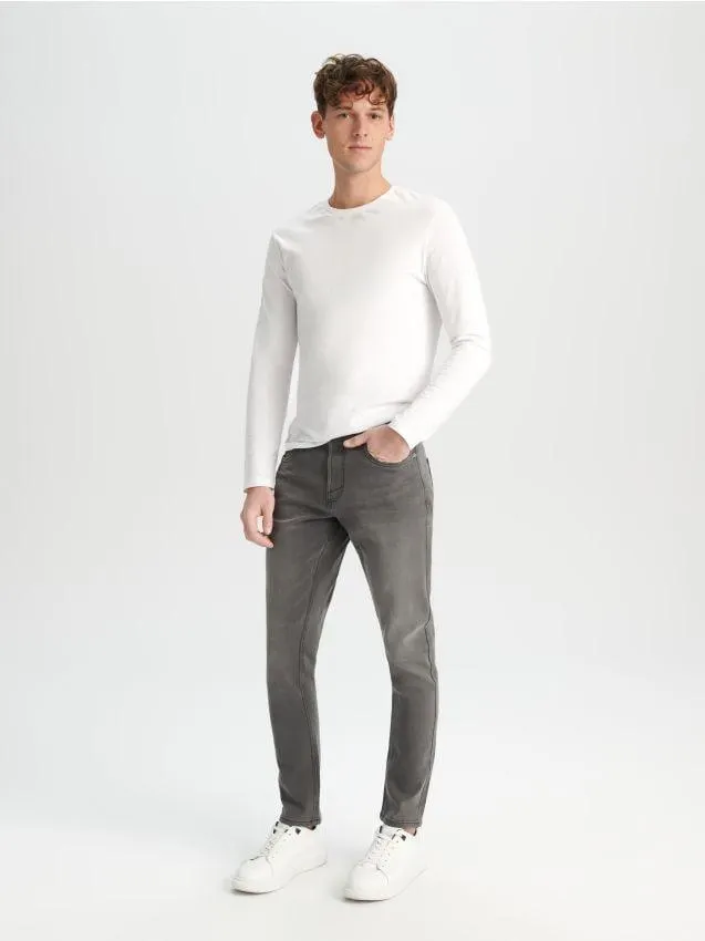 Blugi slim