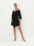 Rochie mini cu umerii goi