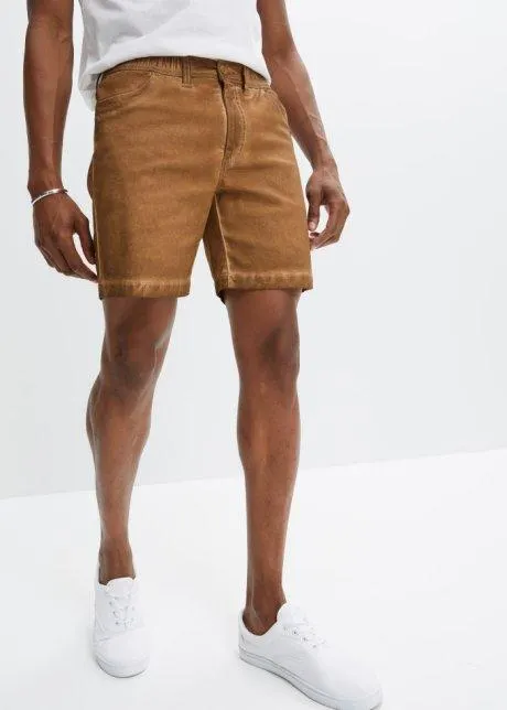 Stretchshorts med tvättad look, normal passform